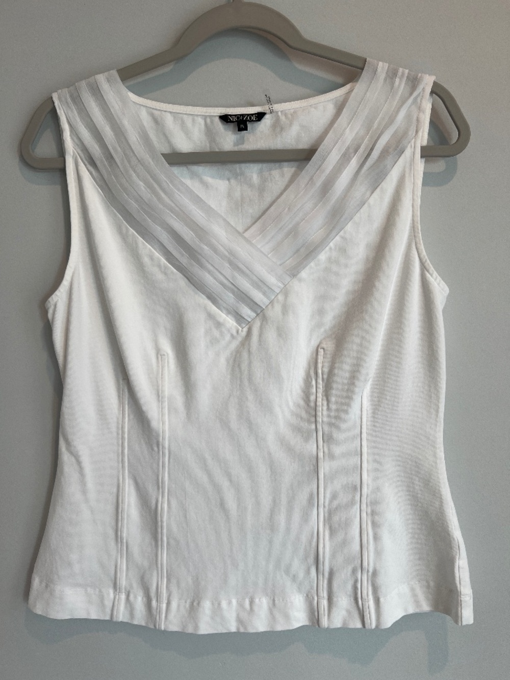 NIC+ZOE White Sleeveless V-Neck Pleated Shear Trim Tank Top Size Petite L